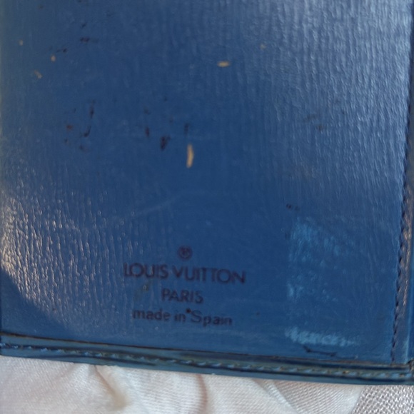 Louis Vuitton blue epi wallet - Picture 13 of 15